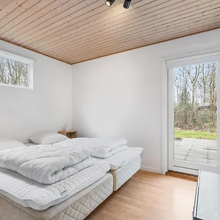 Casa vacanze 3 Bedroom Cozy Home In Hals