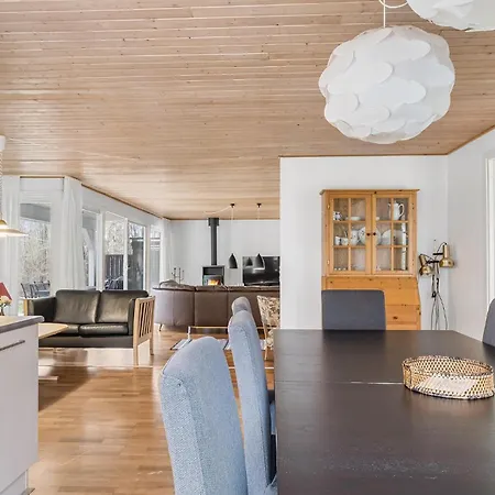 Amazing In With Kitchen *