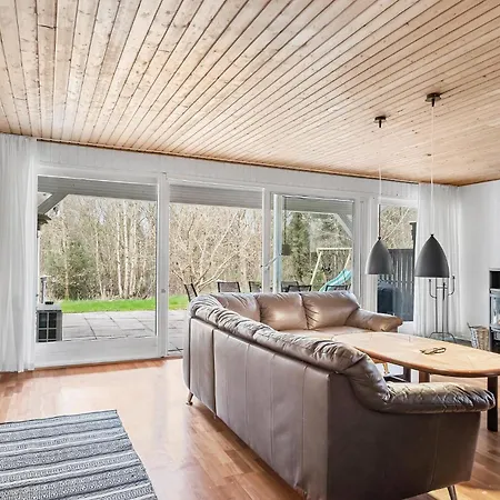 Feriehus Amazing In With Kitchen *
